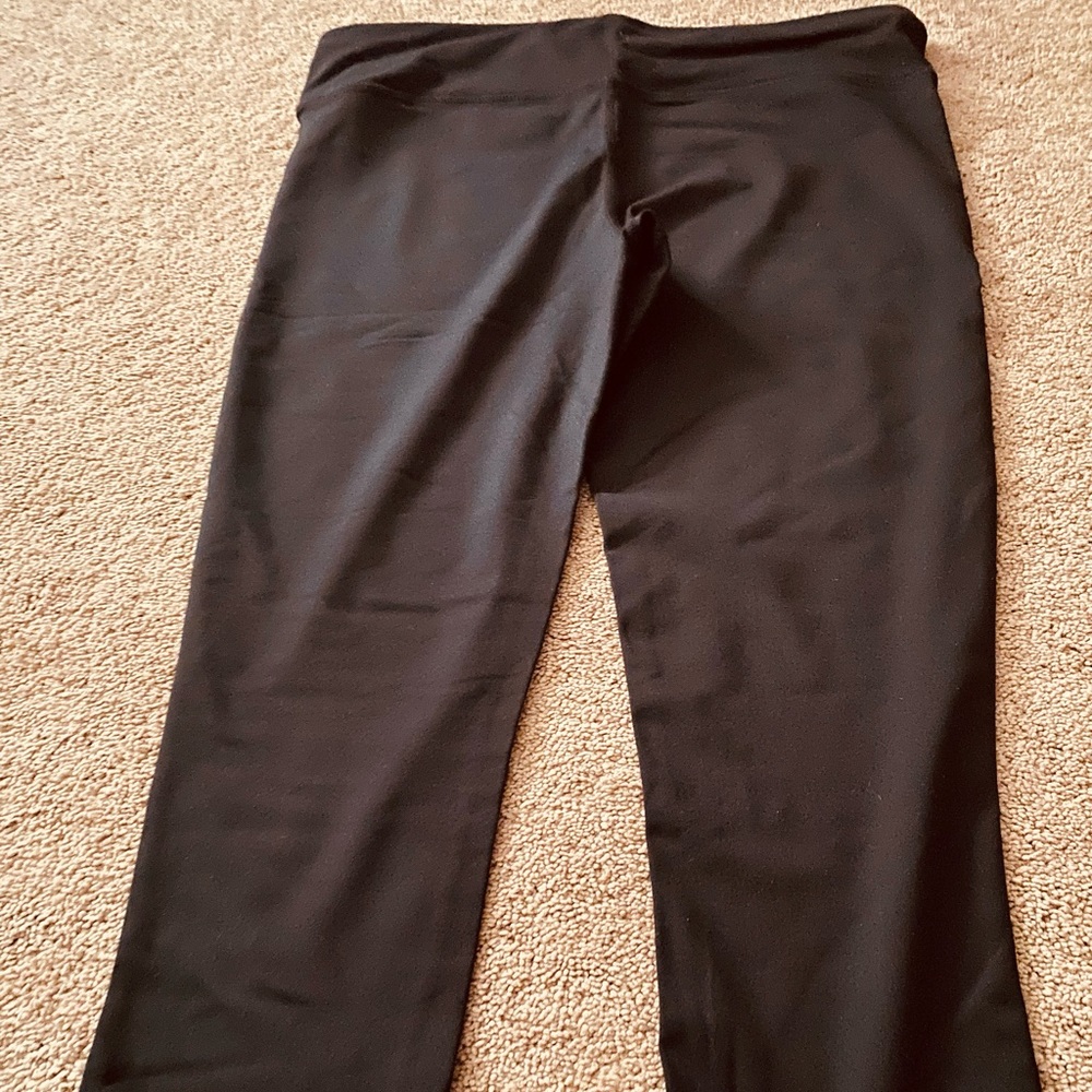 NWOT - Nice Capri Style workout spandex pant size XL. Final mark down.